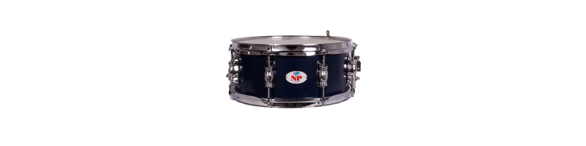 NPdrums-Snare-Drums Idealer Stopp für Paraden und große Paraden.